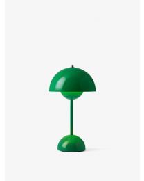 &Tradition Flowerpot VP9 Rechargeable Table Lamp Signal Green